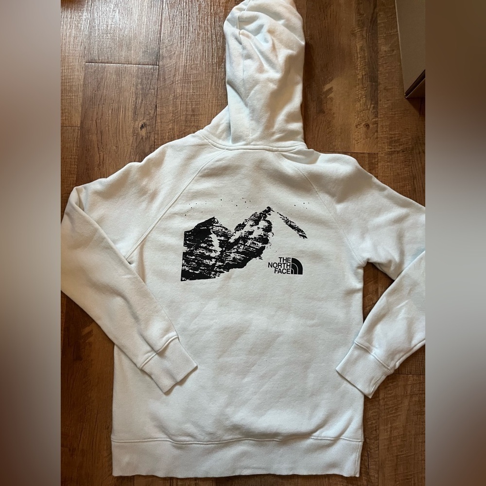 Women’s the north face hoodie